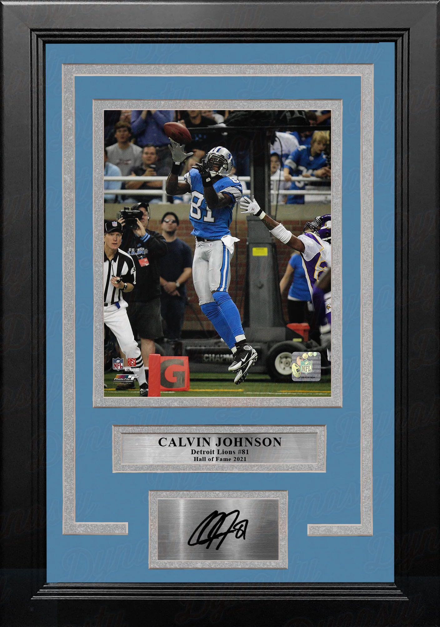 Calvin Johnson v. Vikings Detroit Lions 8" x 10" Framed Football Photo with Engraved Autograph - Image 2