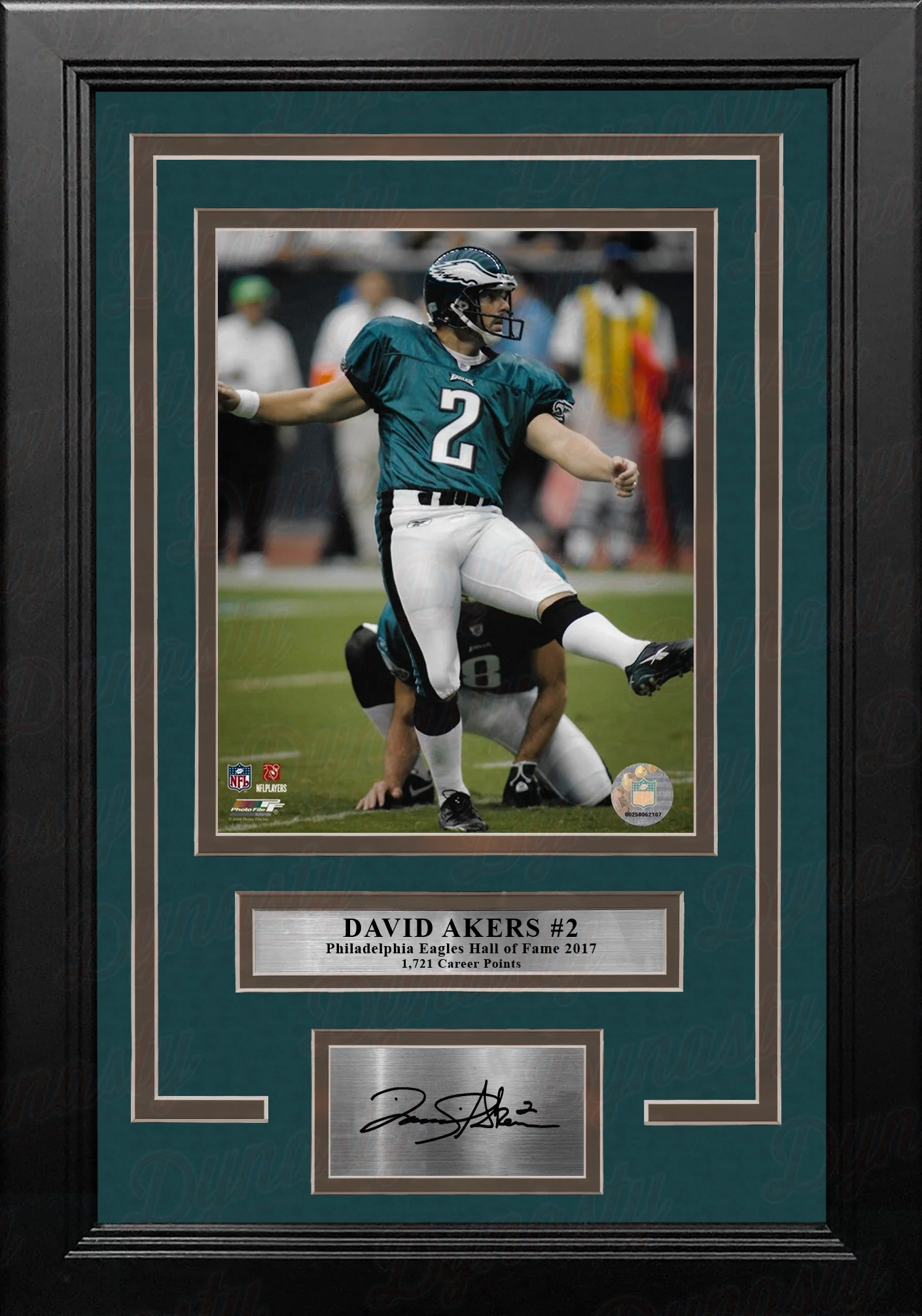 David Akers Kicking Action Philadelphia Eagles 8x10 Framed Football Photo with Engraved Autograph - Image 2