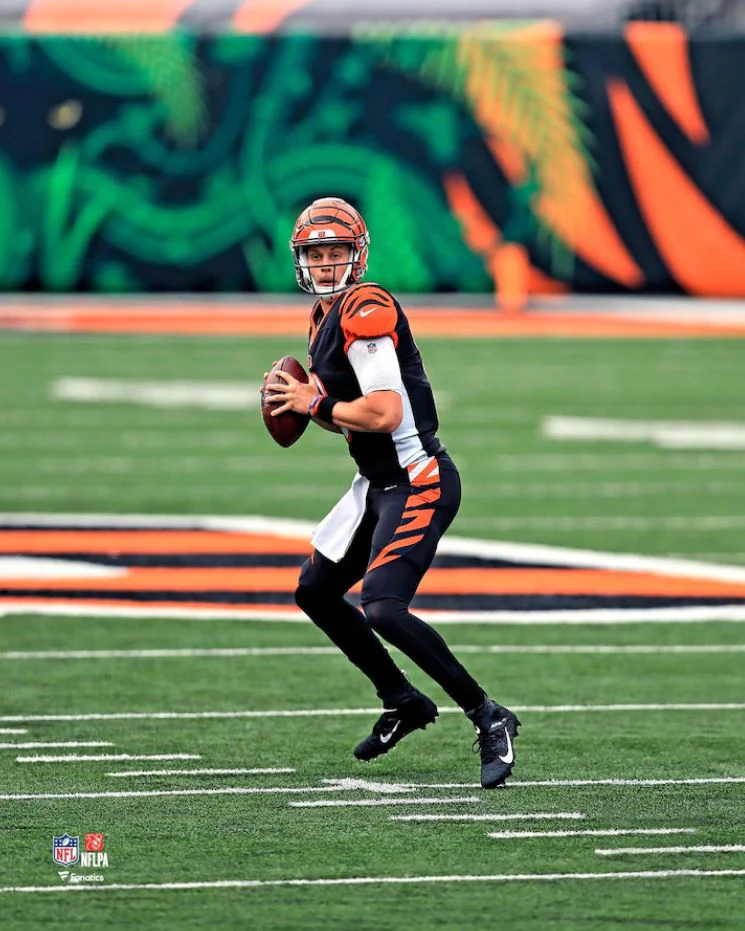 Joe Burrow in Action Cincinnati Bengals 8" x 10" Football Photo