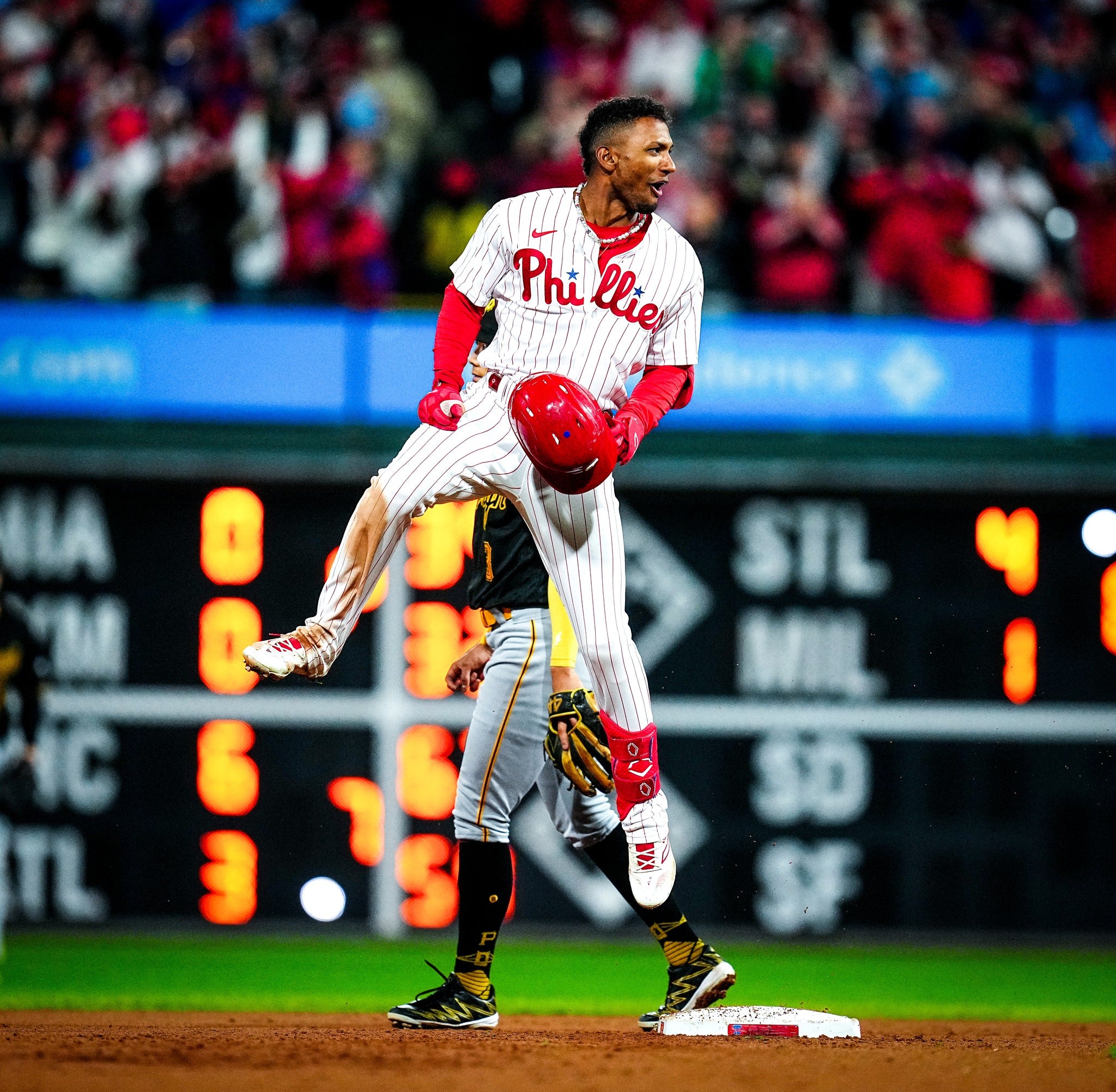Johan Rojas Game-Worn Cleats From Phillies Postseason Clinching Game - Image 4