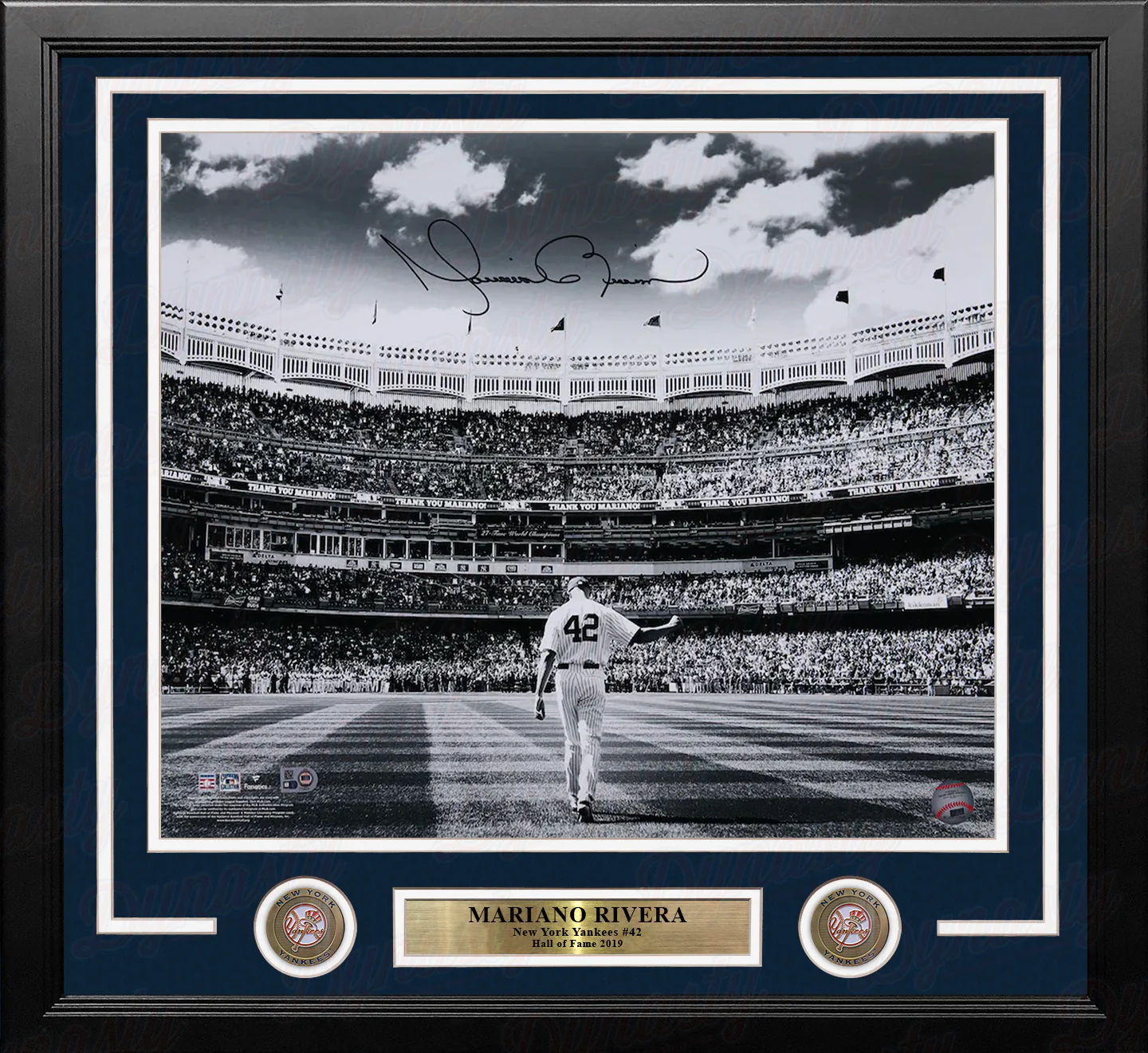 Mariano Rivera New York Yankees Autographed 16" x 20" Framed Black & White Baseball Stadium Photo - Image 2