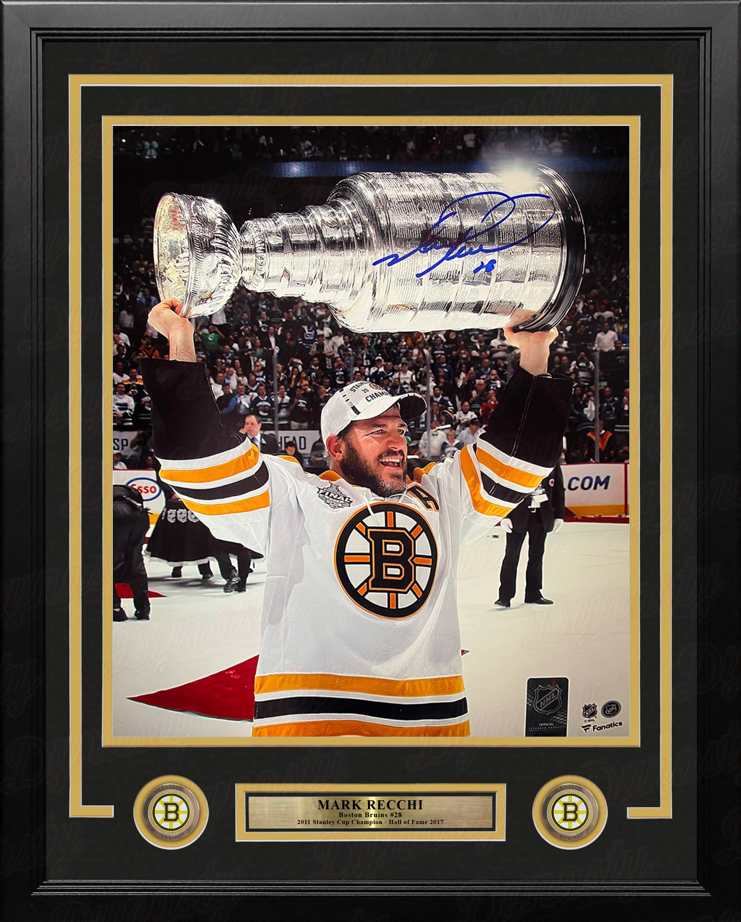 Mark Recchi 2011 Stanley Cup Champions Boston Bruins Autographed 11" x 14" Framed Hockey Photo - Image 2