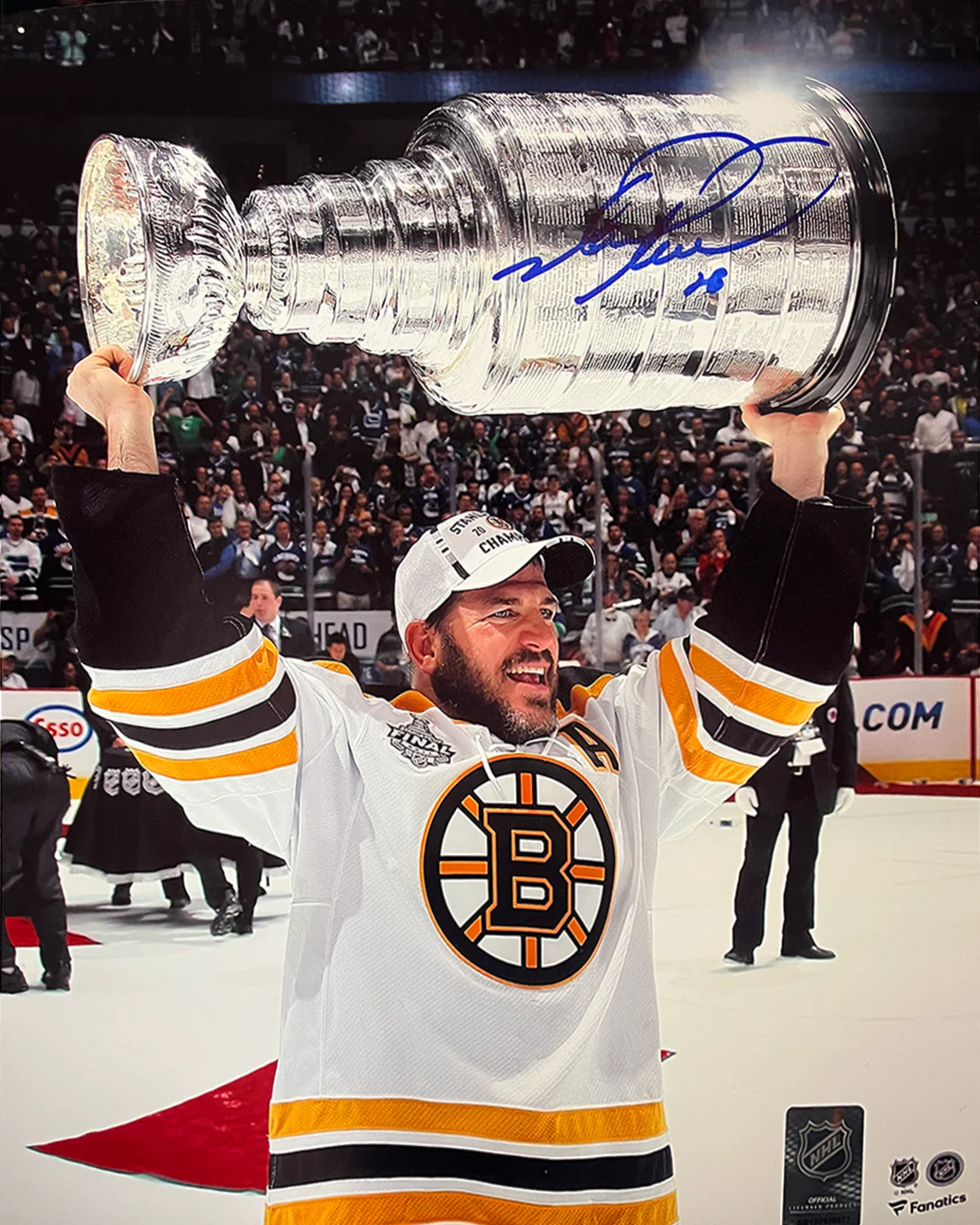 Mark Recchi 2011 Stanley Cup Champions Boston Bruins Autographed 11" x 14" Hockey Photo - Image 2