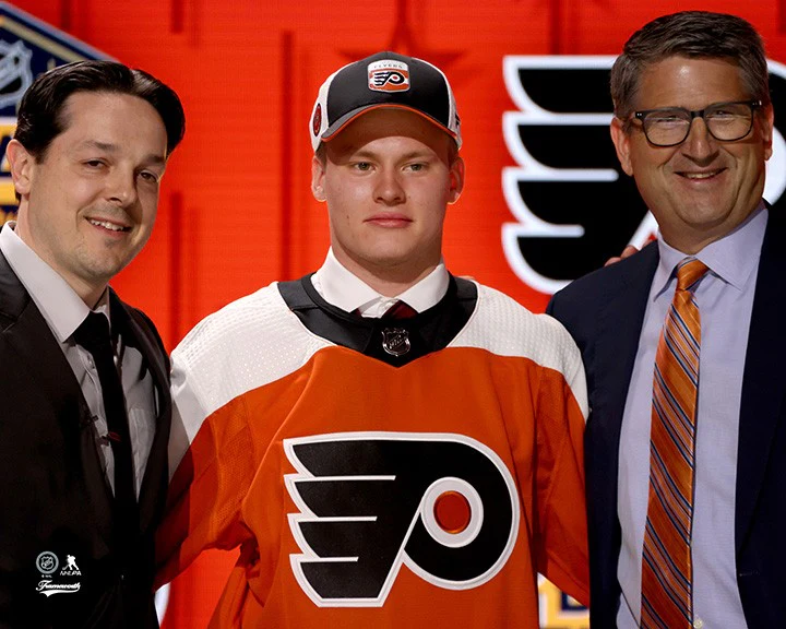 Matvei Michkov Philadelphia Flyers NHL Draft Night 8" x 10" Hockey Photo - Image 2