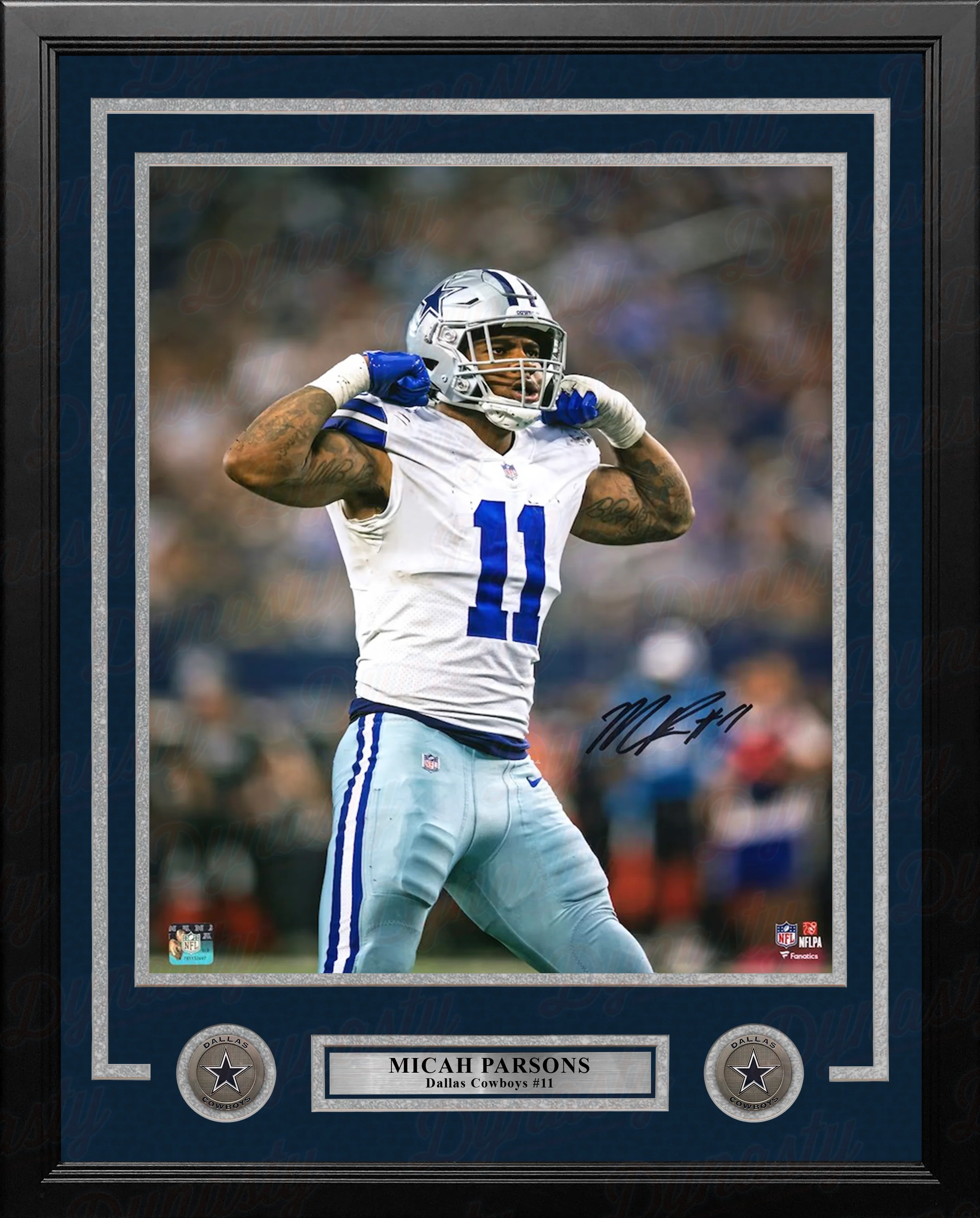 Micah Parsons Flexing Dallas Cowboys Autographed 16" x 20" Framed Football Photo