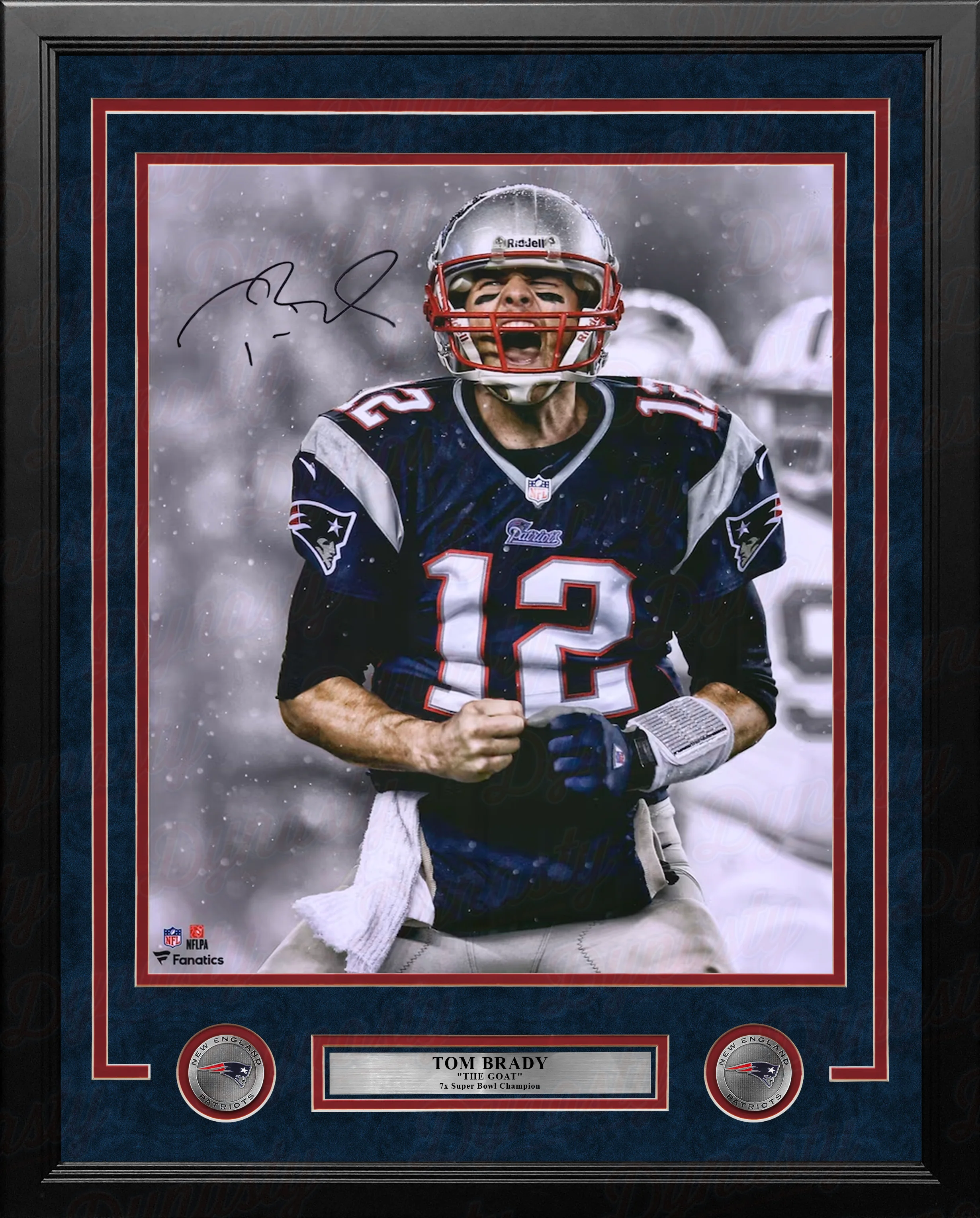Tom Brady Spotlight Scream New England Patriots Autographed 16" x 20" Framed Football Photo - Image 2