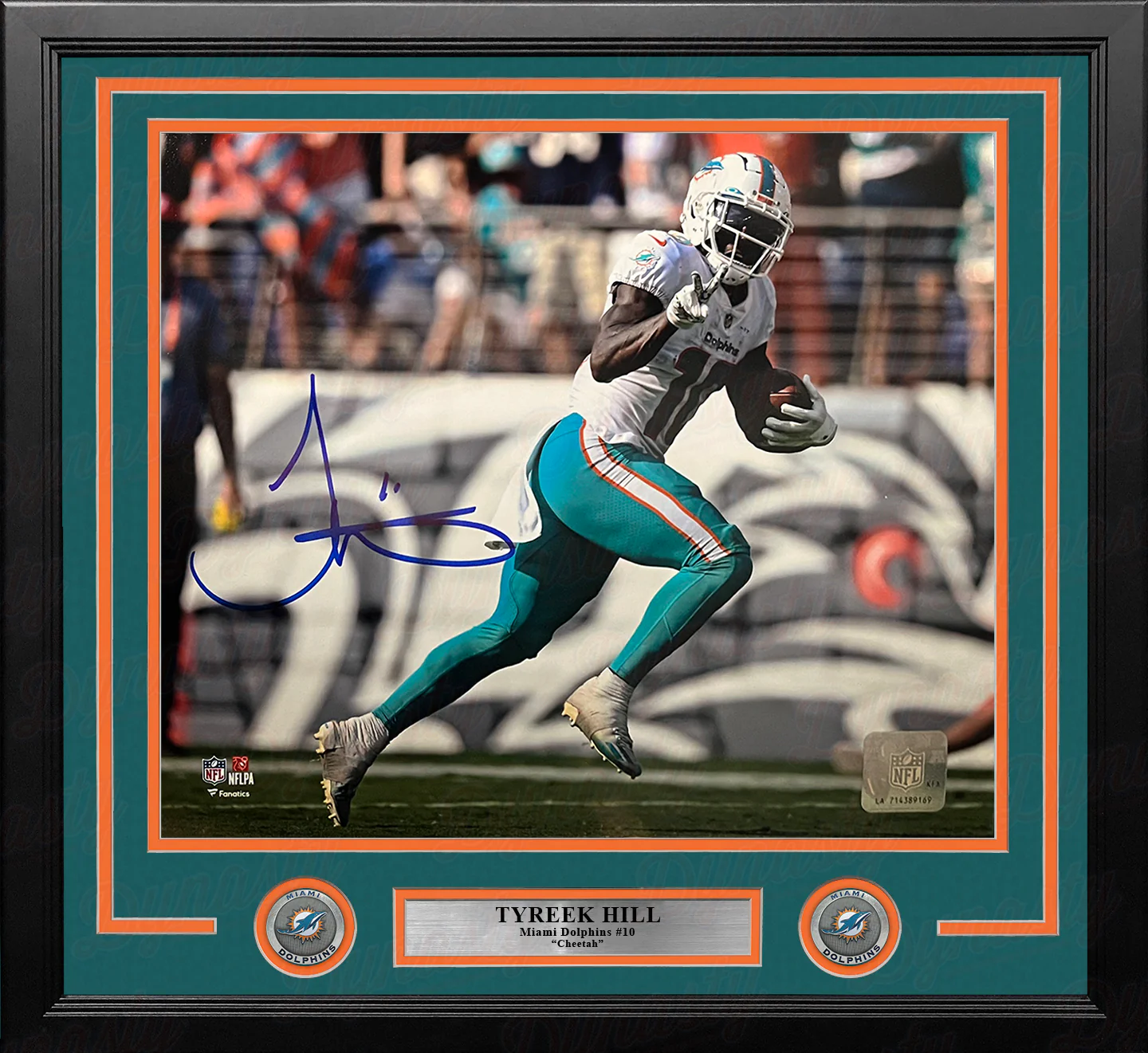 Tyreek Hill Peace Sign Miami Dolphins Autographed 16" x 20" Framed Football Photo - Image 2