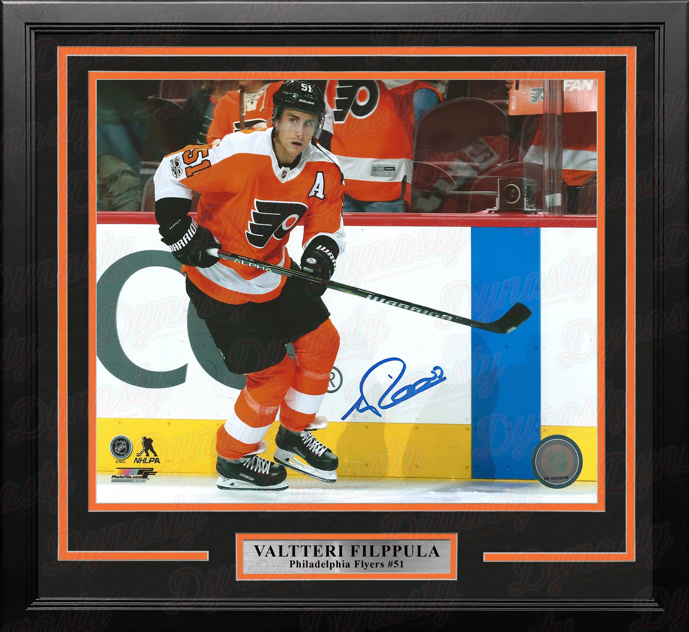Valtteri Filppula in Action Philadelphia Flyers NHL Hockey Autographed Framed and Matted Photo - Image 2