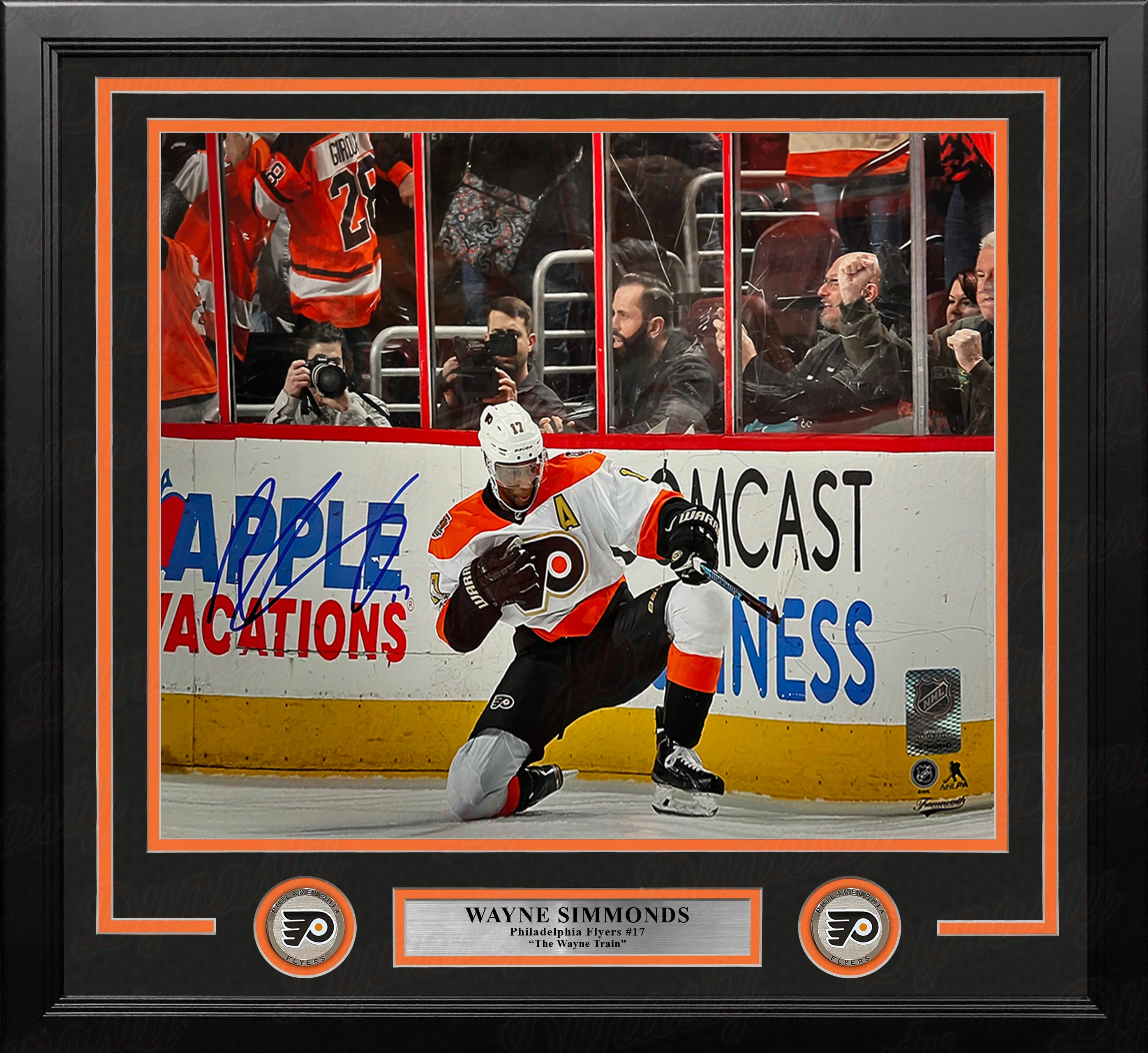 Wayne Simmonds Fist Pump Philadelphia Flyers Autographed 16" x 20" Framed Hockey Photo - Image 2
