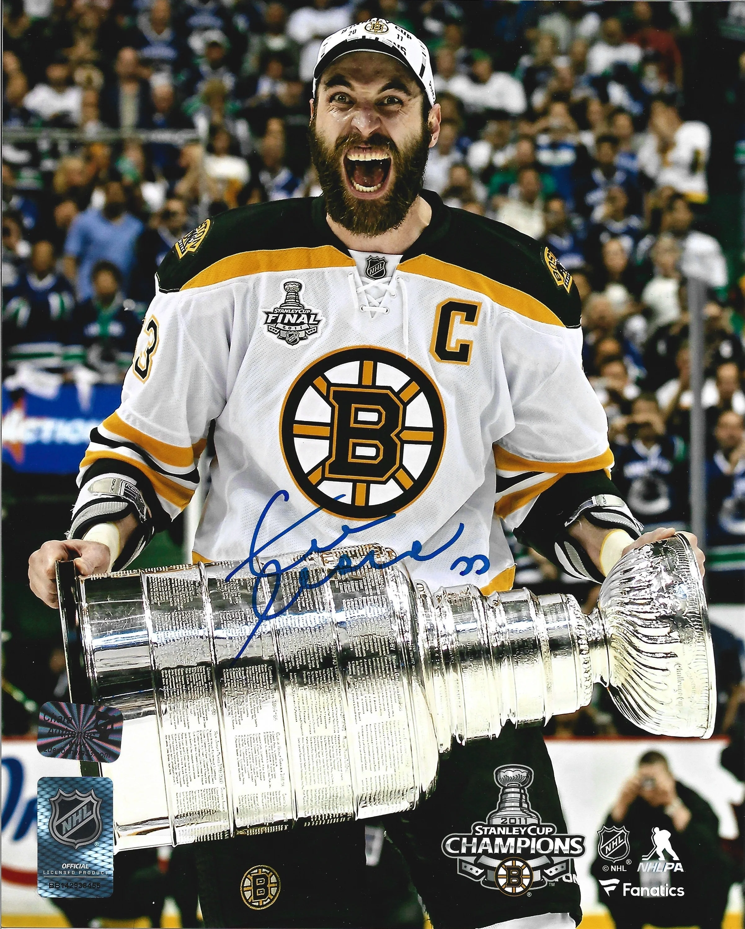 Zdeno Chara 2011 Stanley Cup Boston Bruins Autographed 16" x 20" Hockey Photo - Image 2